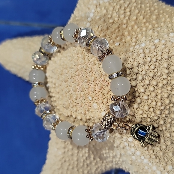 EVIL EYE Hand of God  CRYSTAL BRACELET - Picture 2 of 2